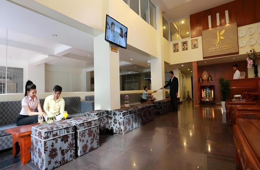 Kirirom Crystal Hotel Phnompen Kültér fotó
